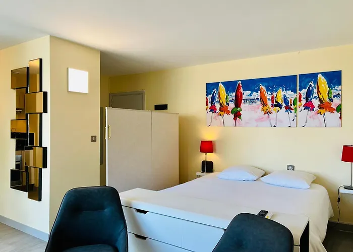 Les 3 Tours Et Parking La Rochelle (Charente-Maritime)